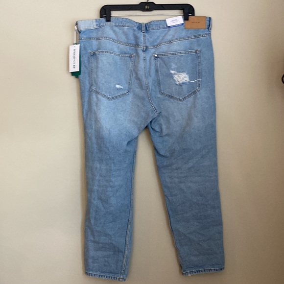 NWT H&M boyfriend distressed jeans - Picture 4 of 5
